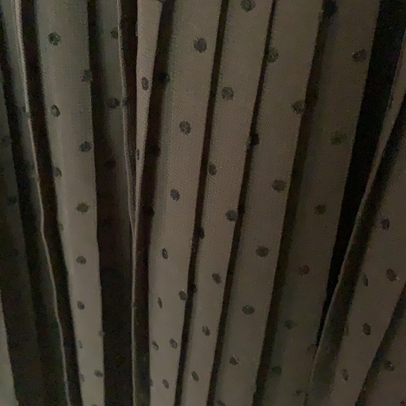 Pleated black polka dotted skirt - Picture 2 of 3